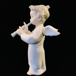Estate Lladro #4540 "Angel with Flute" porcelain figurine with original box