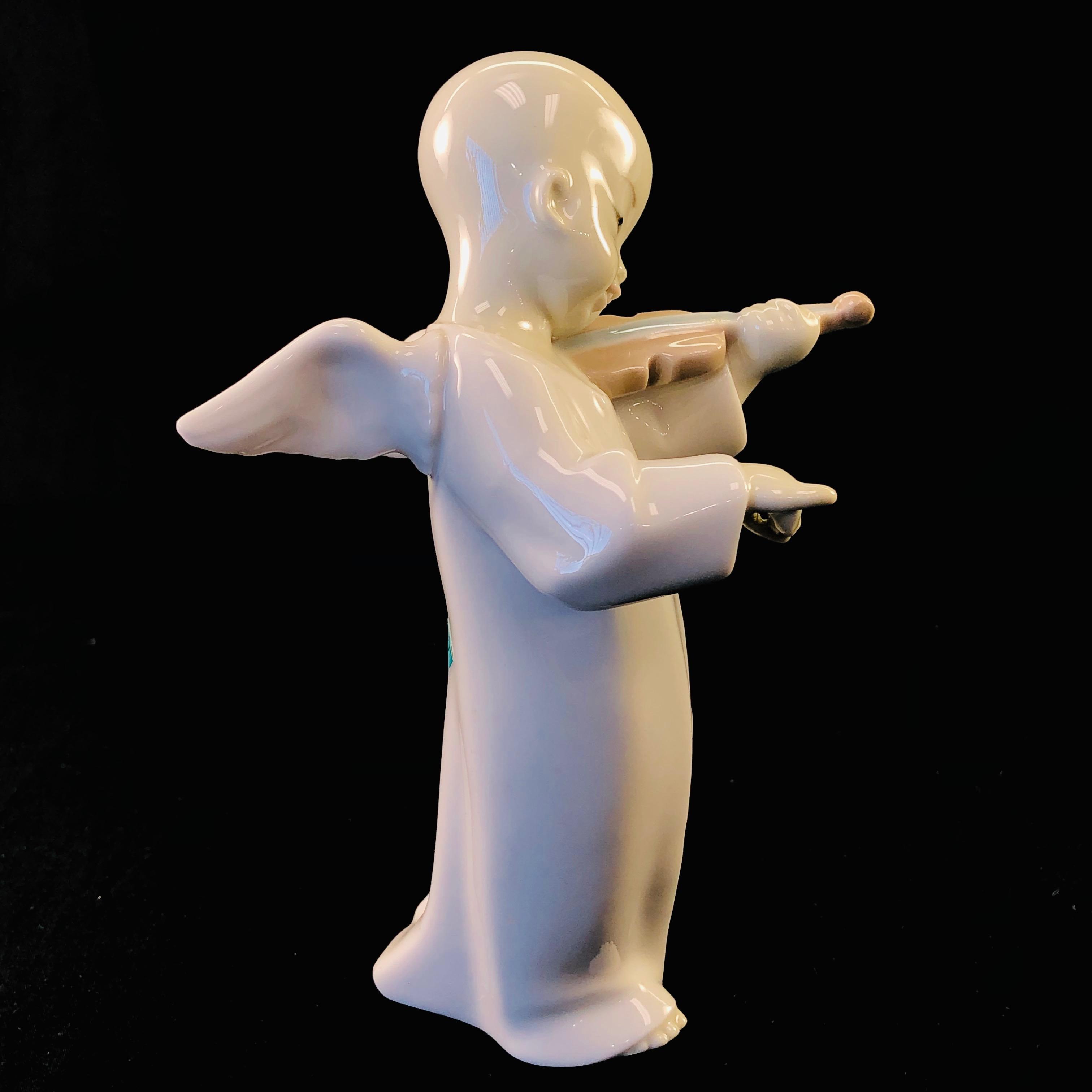 Estate Lladro #4536 "Chinese Angel" porcelain figurine with original box