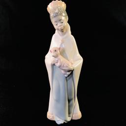 Estate Lladro #4675 "King Balthazar" porcelain figurine with original box