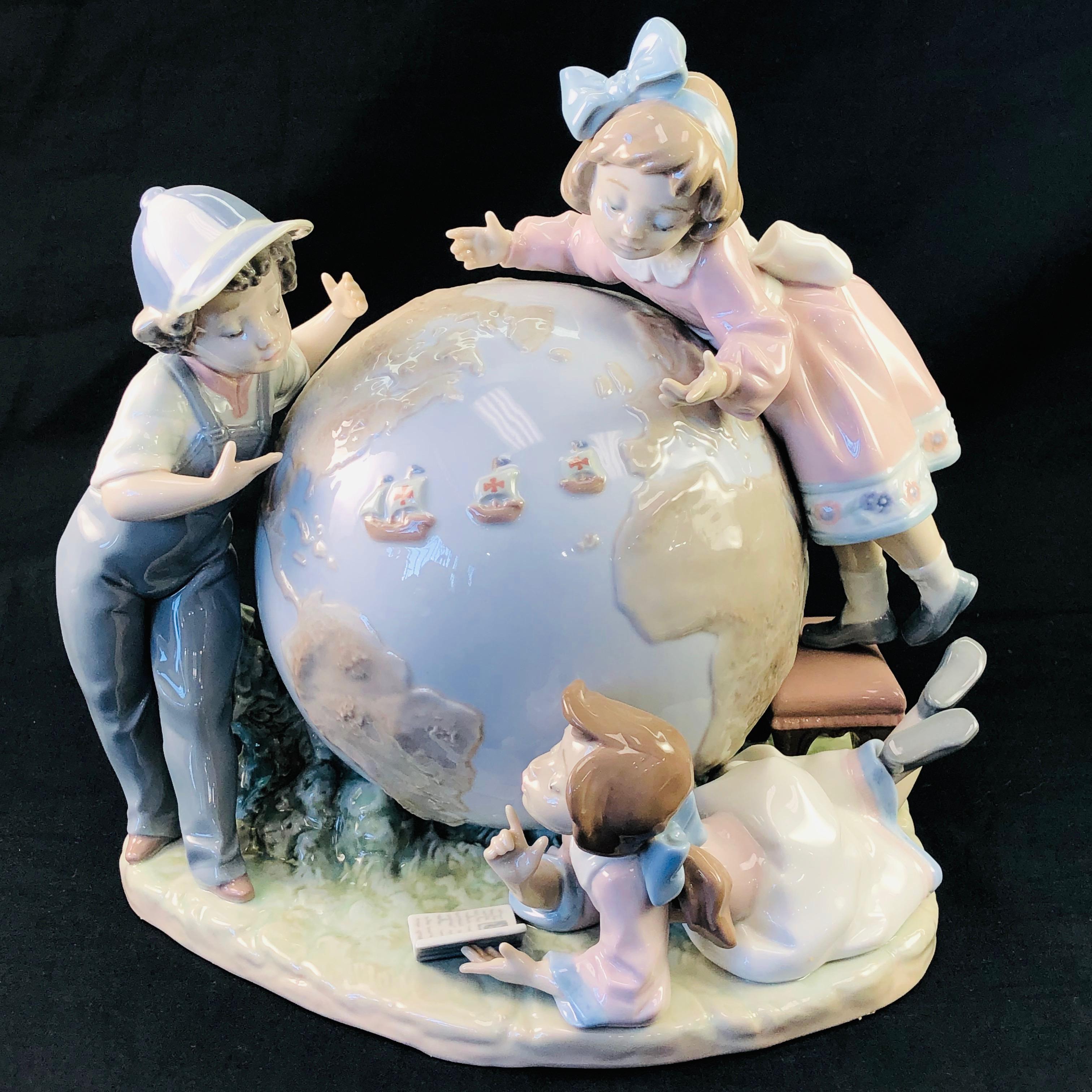 Estate Lladro #5847 "The Voyage of Columbus" porcelain figurine with original box