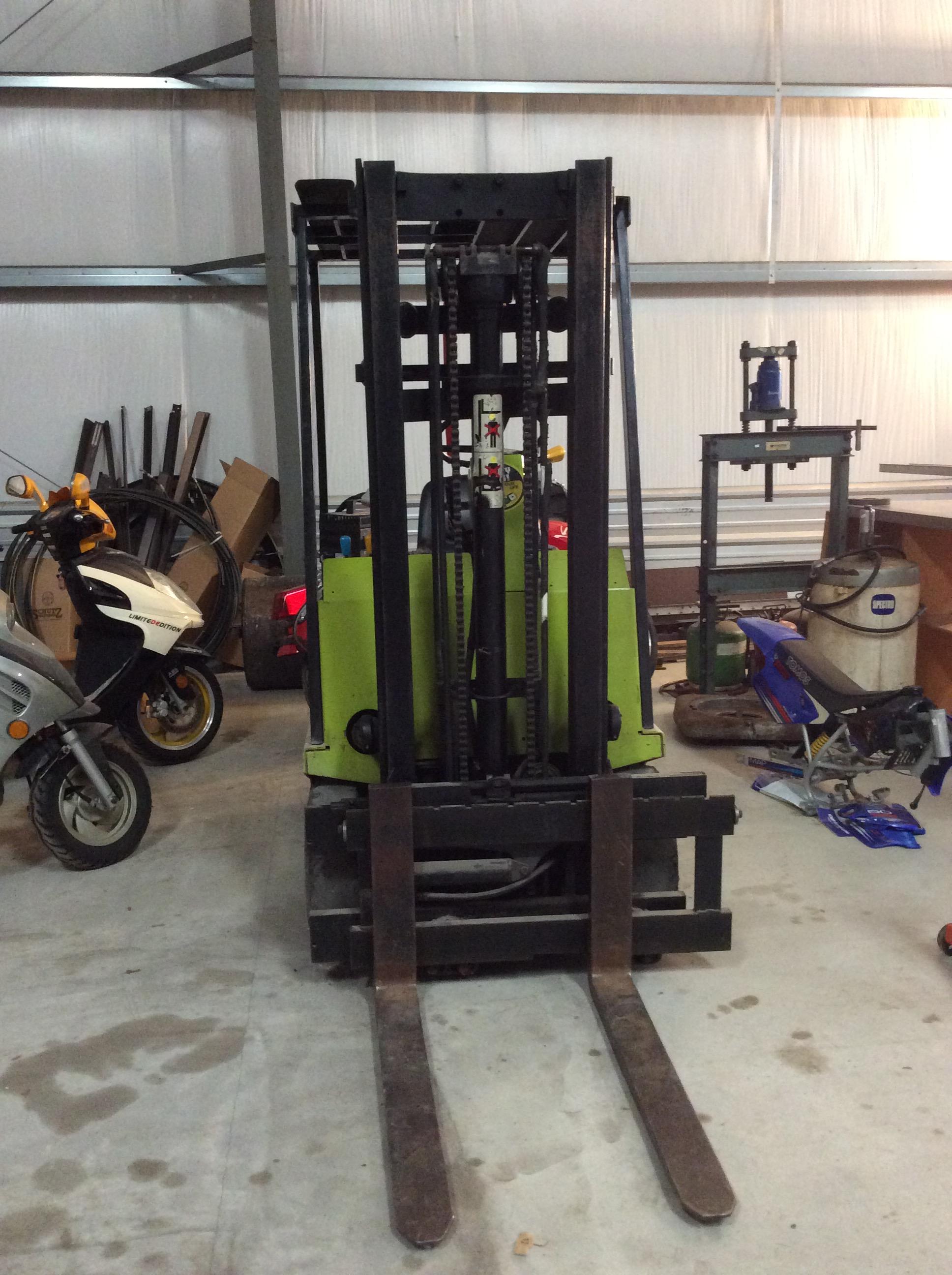 Clark Electric Forklift Model TM-12 with Side Shift, includes Charger #SDR2