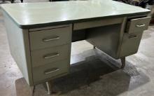 Metal desk 30x60x29