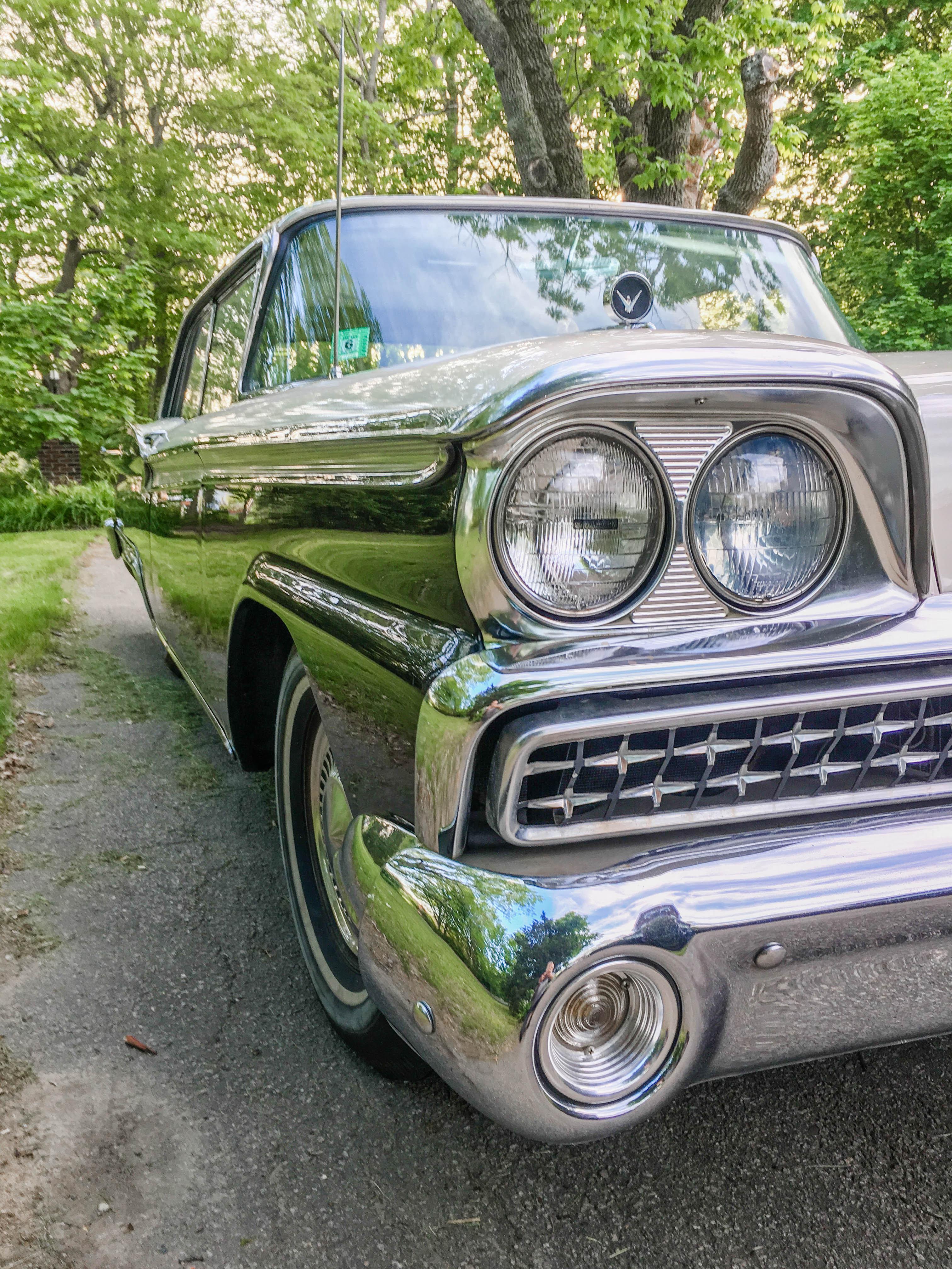 1959 FORD FAIRLANE 500 2 DOOR HARDTOP