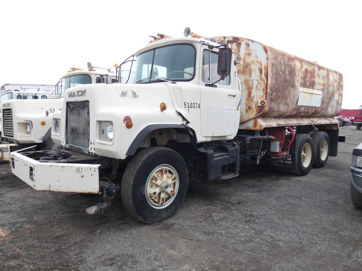 1985 Mack DM685s Water Truck, SN:1MZB120C6FA054834, Mack Twin Stick, 15' St