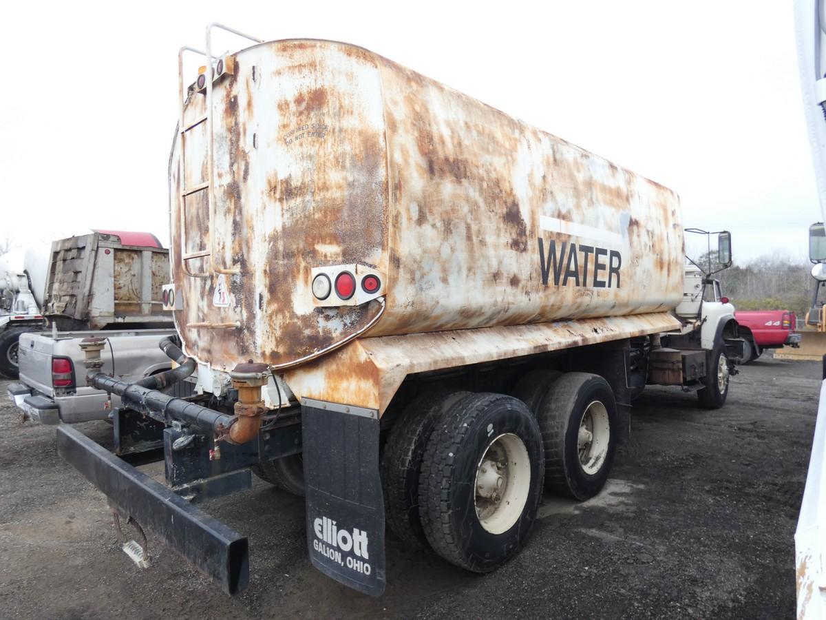 1985 Mack DM685s Water Truck, SN:1MZB120C6FA054834, Mack Twin Stick, 15' St