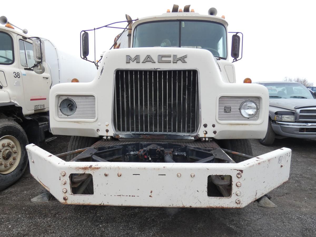 1985 Mack DM685s Water Truck, SN:1MZB120C6FA054834, Mack Twin Stick, 15' St