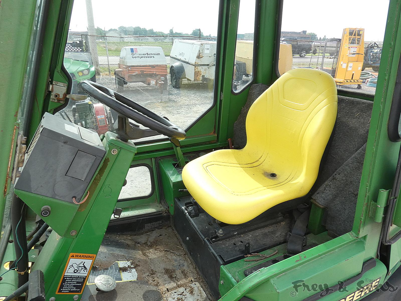 John Deere F932 Front Runner Mower, SN:185101,Gas, 72'' Deck, 1190 hrs. Rec