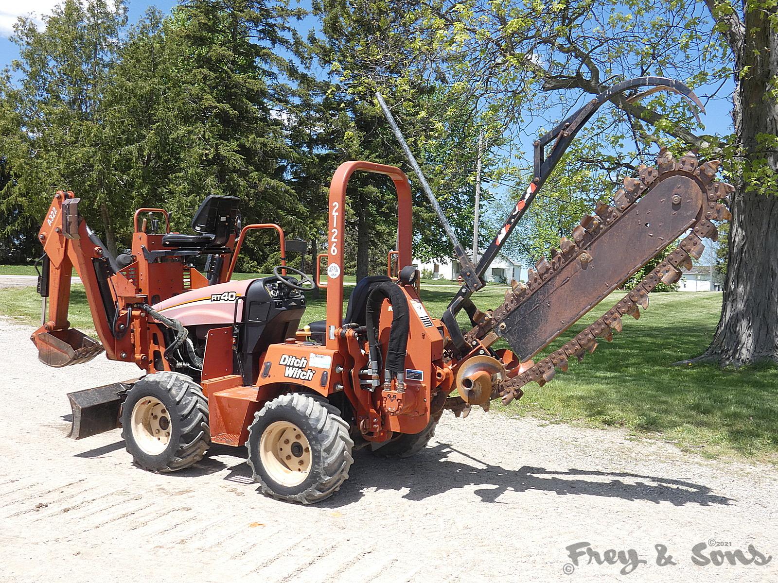 2005 Ditch Witch RT40 RT Trencher, SN:206, H314 Sideshift Trencher, A322 Ba