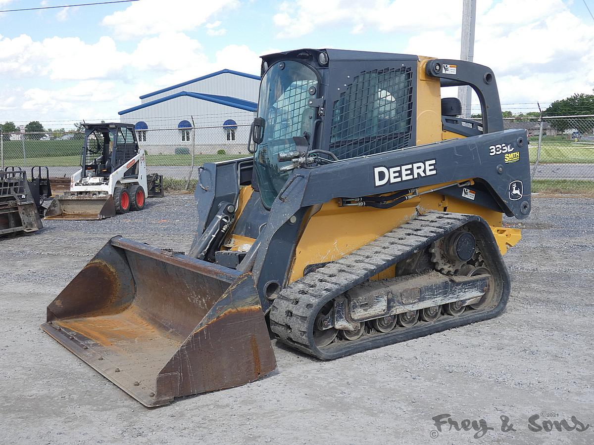 2012 Deere 333D Crawler Skidloader, SN:211496, Cab / Air, Aux Hyd, QT GP Bu