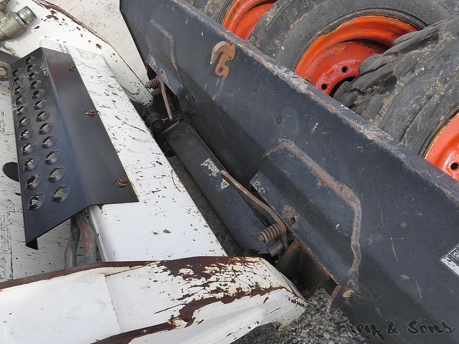 Bobcat S205 Skidloader, SN;53051131, Kubota Diesel, Hi-Flow Aux. Hyd, QT GP