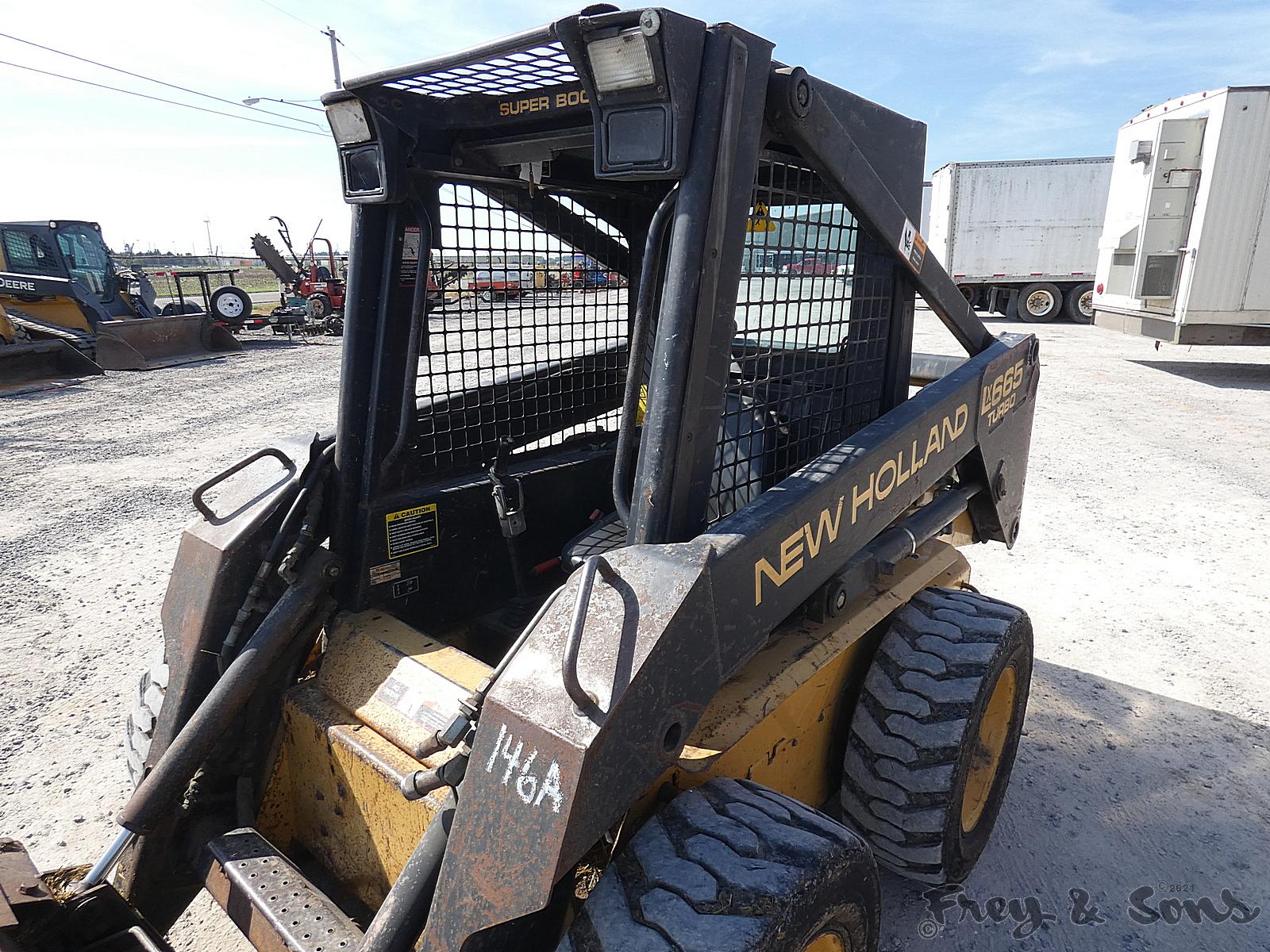 New Holland LX665 Skidloader, SN:864396, QT GP Bucket, Aux. Hyd, Reads 2084