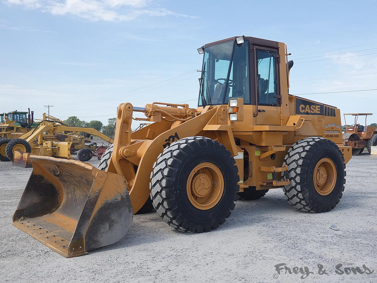 Case 621-ZF Wheel Loader, SN:JAK0021798, EROPS, GP Bucket, Reads 20.5x25 Ti