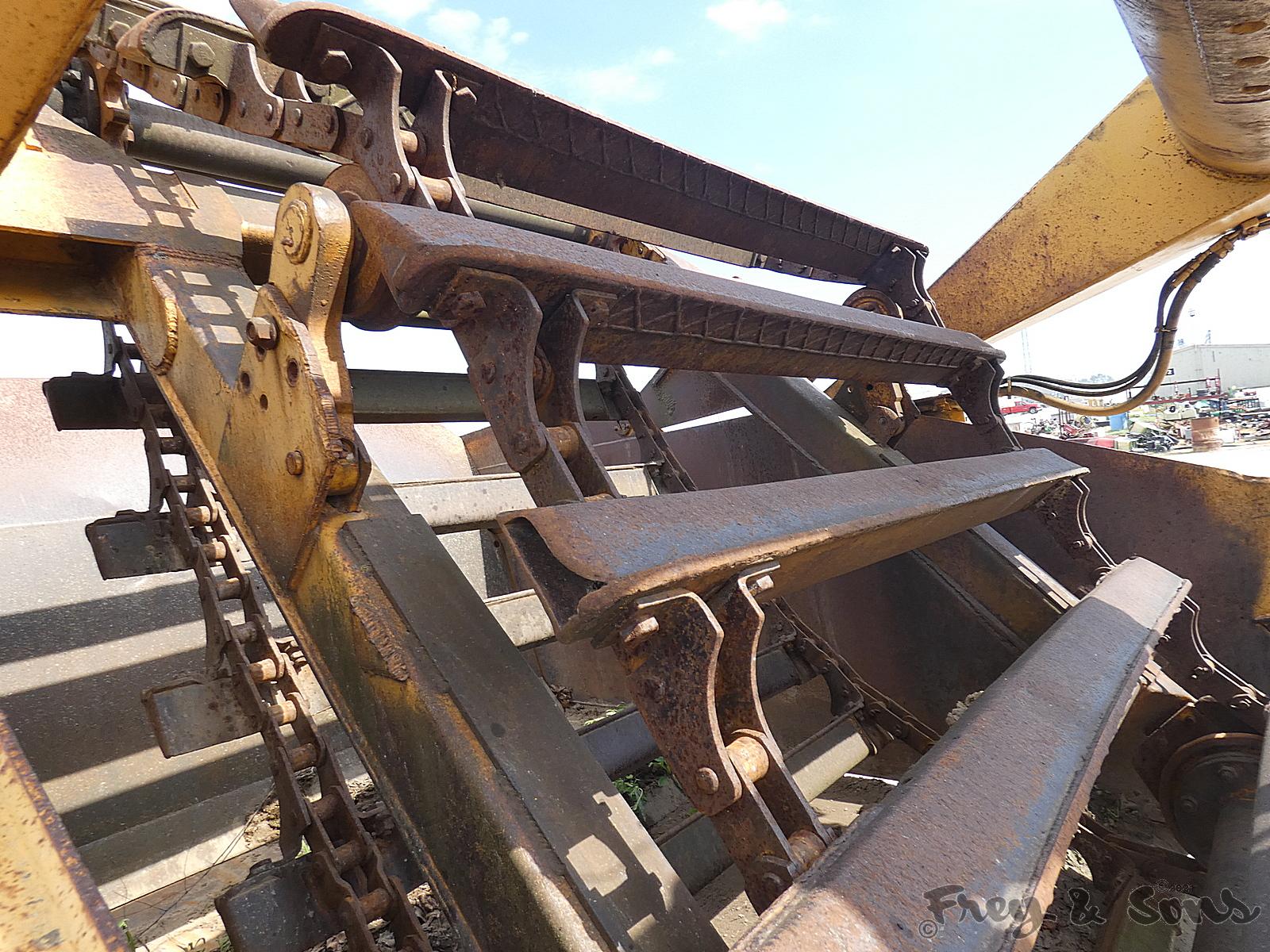 Deere 762 Self-Loading Scraper, SN:2423T, Engine has JD Reman SN Tag.