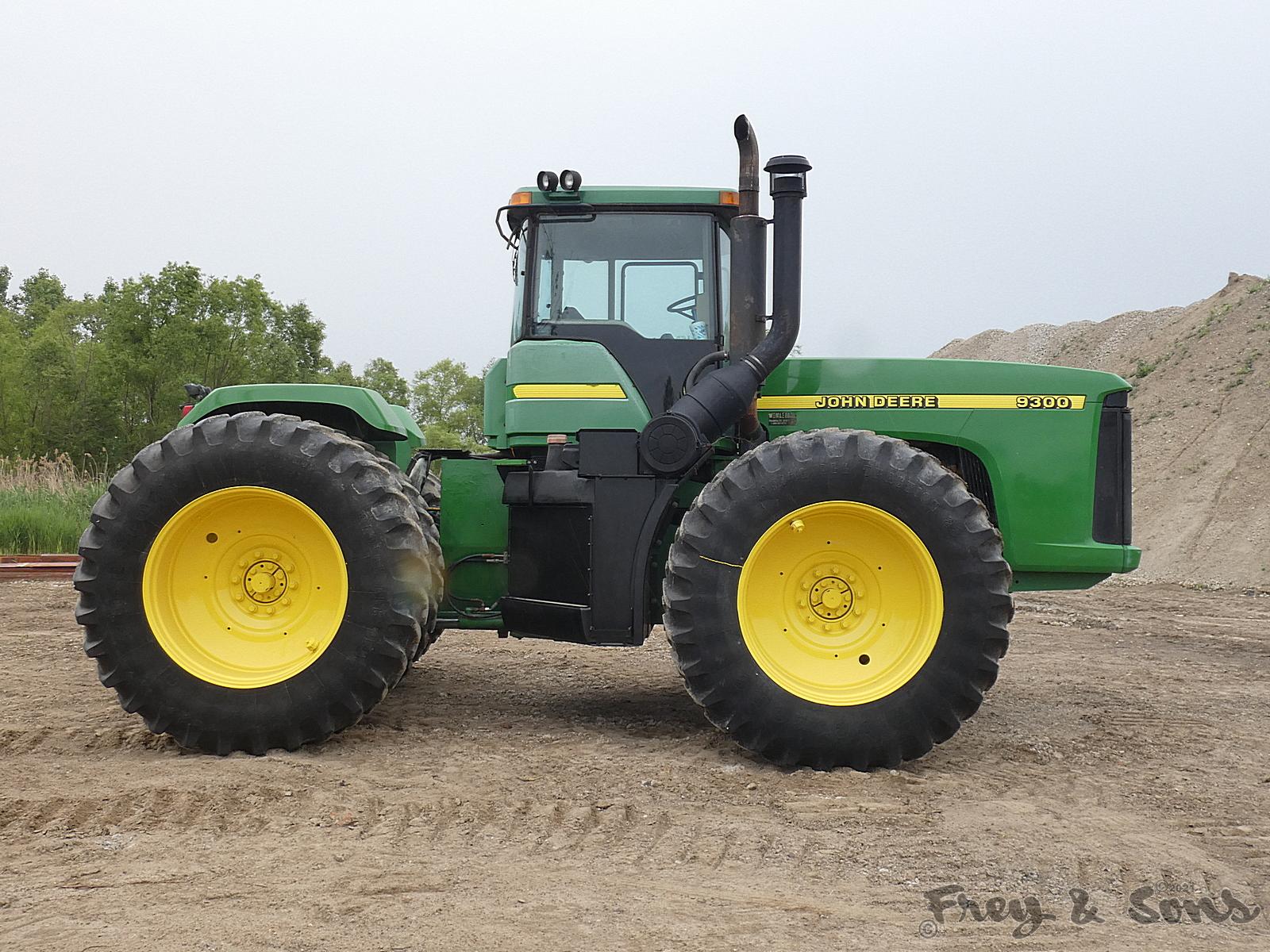 John Deere 9300 4x4 Tractor, SN RW9300P001349, Cab/Air, Powershift, (4) Hyd