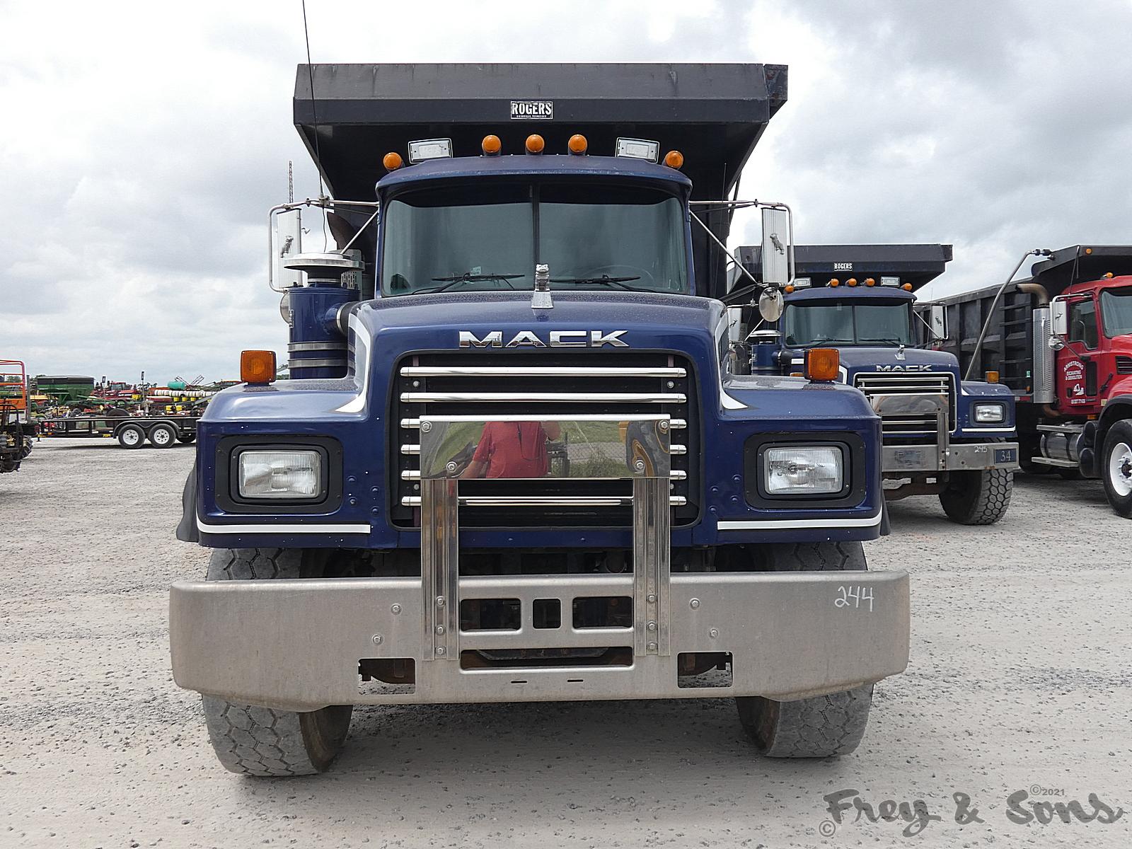 1996 Mack RD688S Triaxle Dump Truck, SN:1M2P267CXTM026996, Mack E7 350 Dies