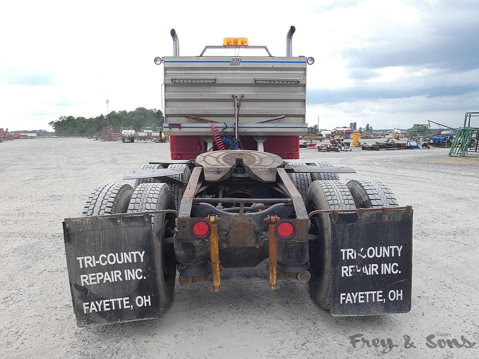 1987 Ford LTL9000 T/A Truck Tractor, 1FDYA90X4HVA21462, Cat 3406, 13 Speed,