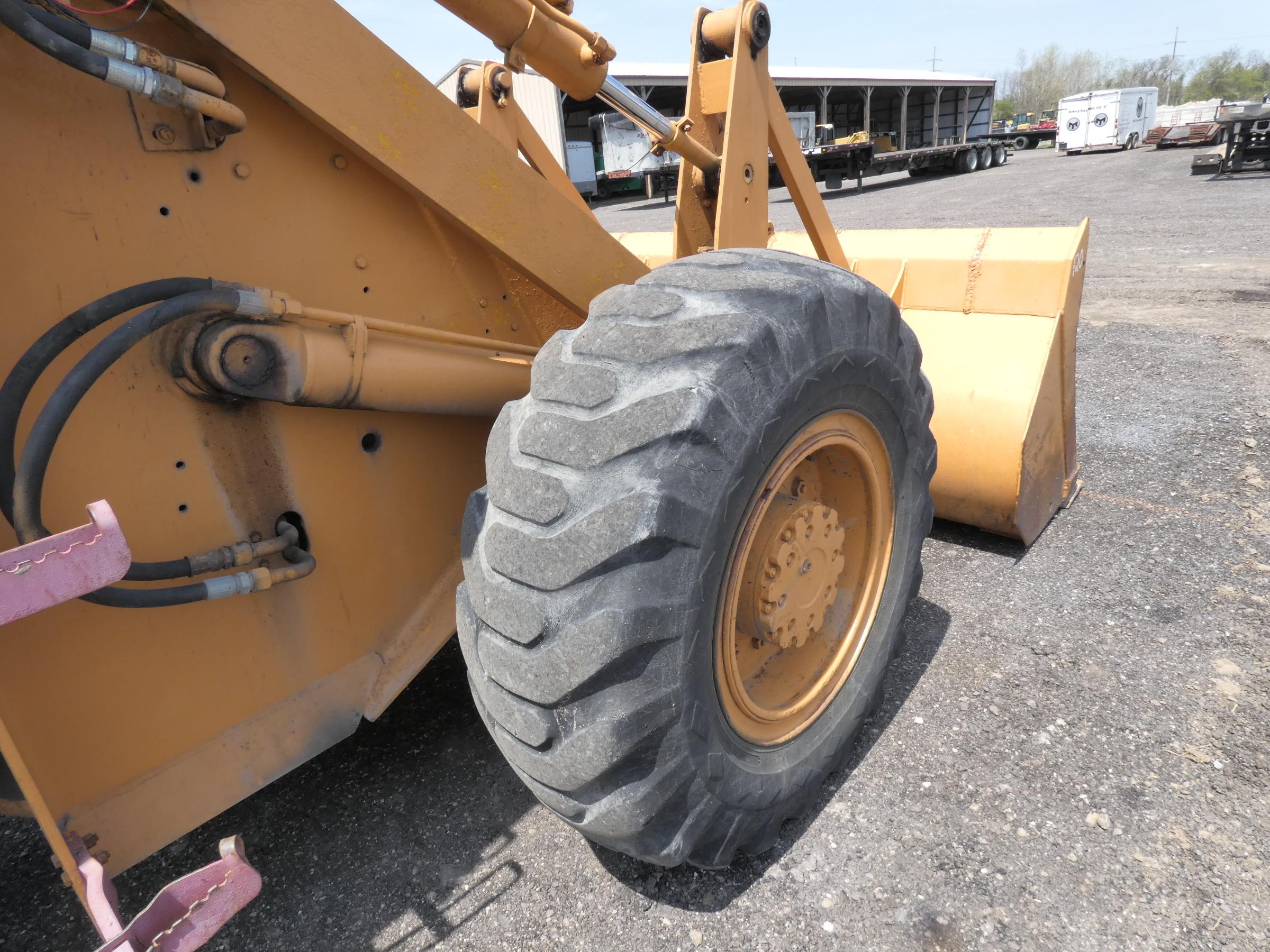 1990 Case W18B Rubber Tired Loader, SN:9152163, EROPS, GP Bucket.