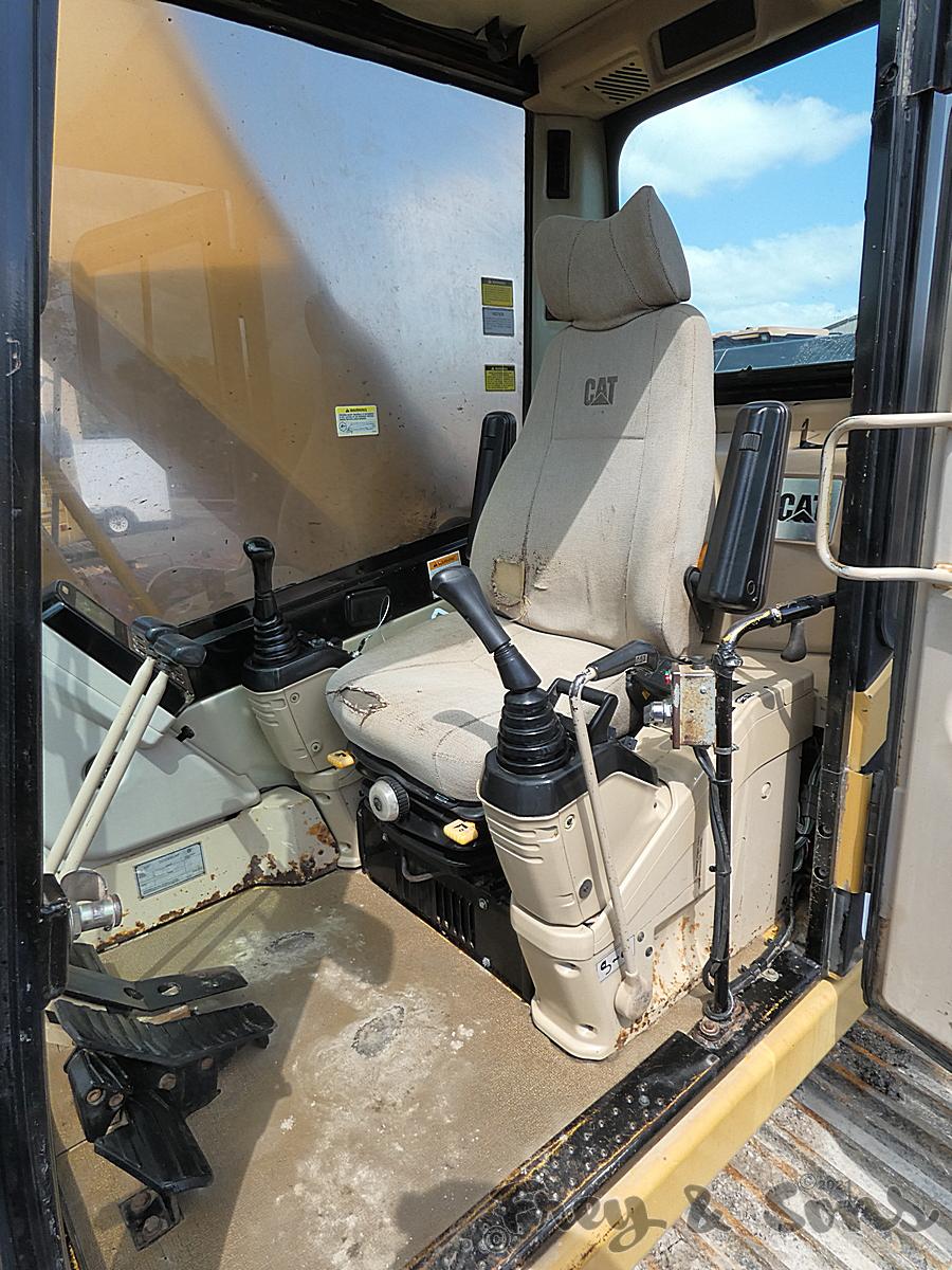 1996 Caterpillar 330L Hydraulic Excavator, SN:5YM01792, WB QT & Bucket, 15,