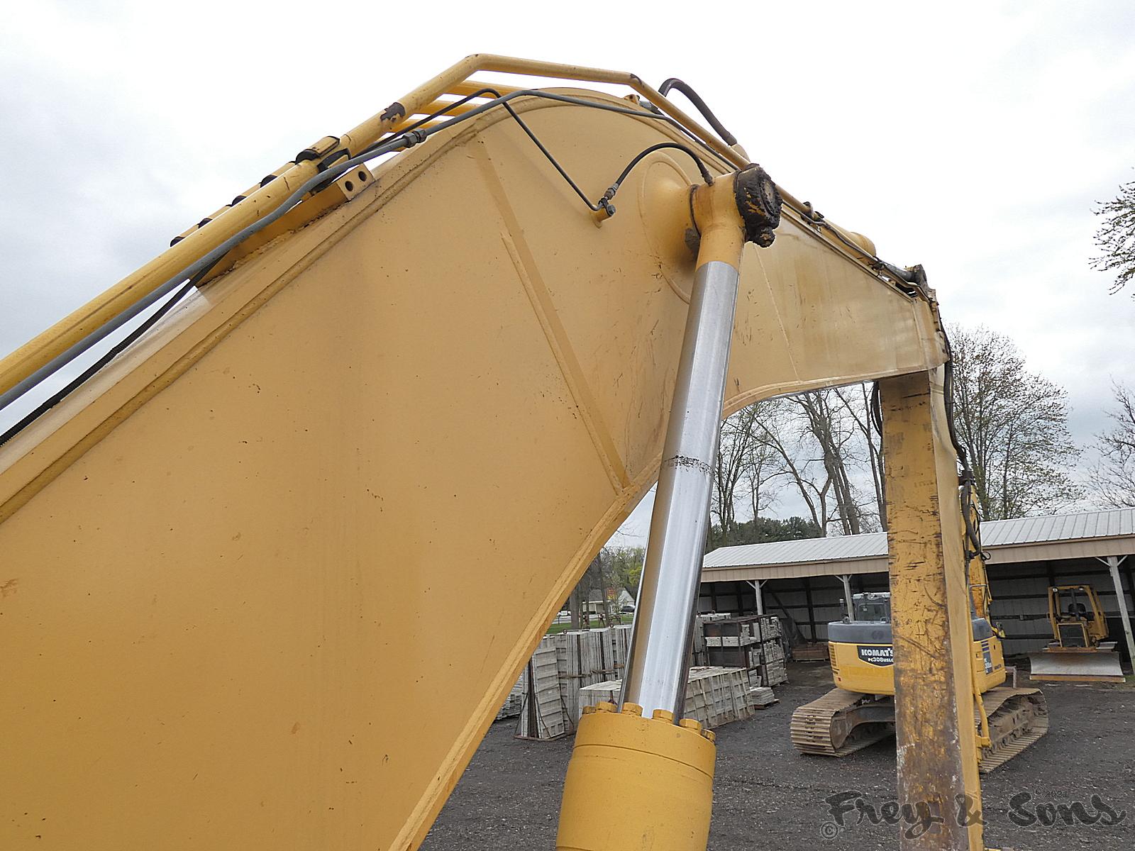 2004 Komatsu PC400LC-7 Hydraulic Excavator, SN A86182, 36'' Pinned Bucket,