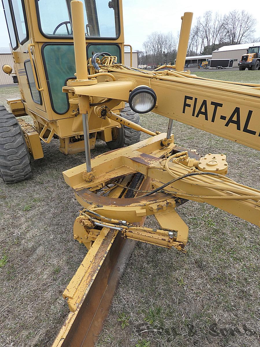 1989 Fiat Allis 65B Motor Grader, SN:68C04317, Diesel, Cab