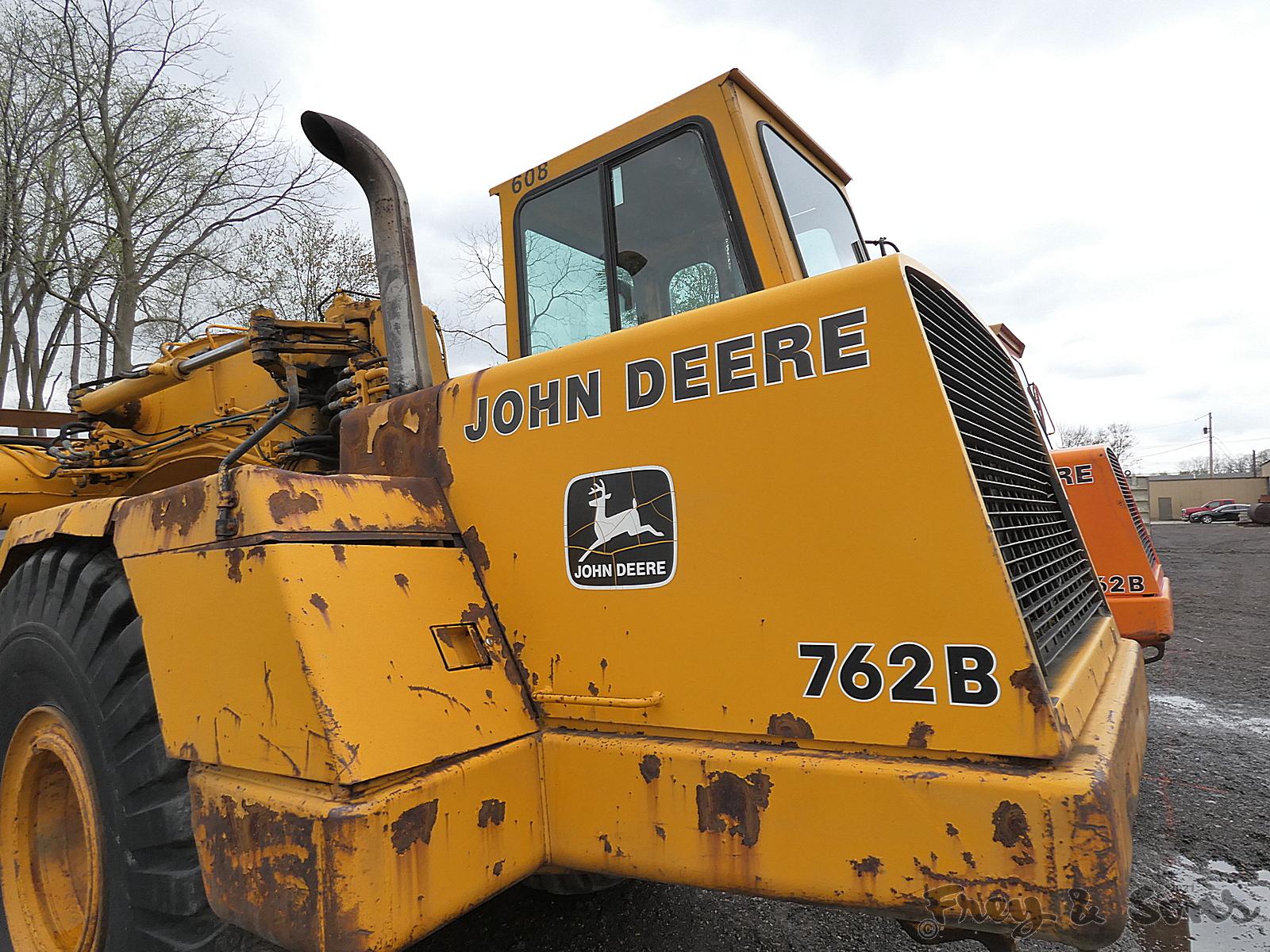 John Deere 762B Self Loading Scraper, SN:769012, 26.5x25 Tires, Read 8,773