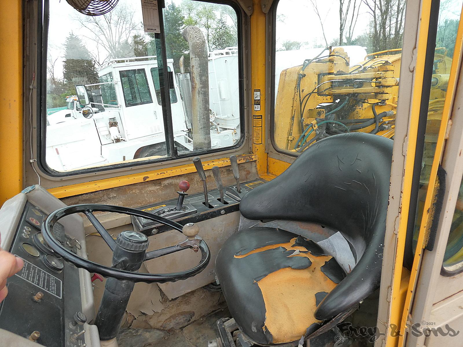 John Deere 762B Self Loading Scraper, SN:769012, 26.5x25 Tires, Read 8,773