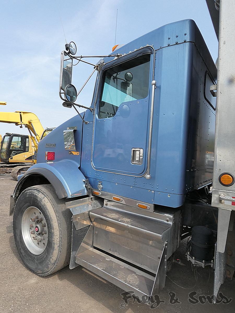 1999 Kenworth T800 5-Axle Dump Truck, SN:1NKDXUTX3XS833155, Cat 335, Fuller