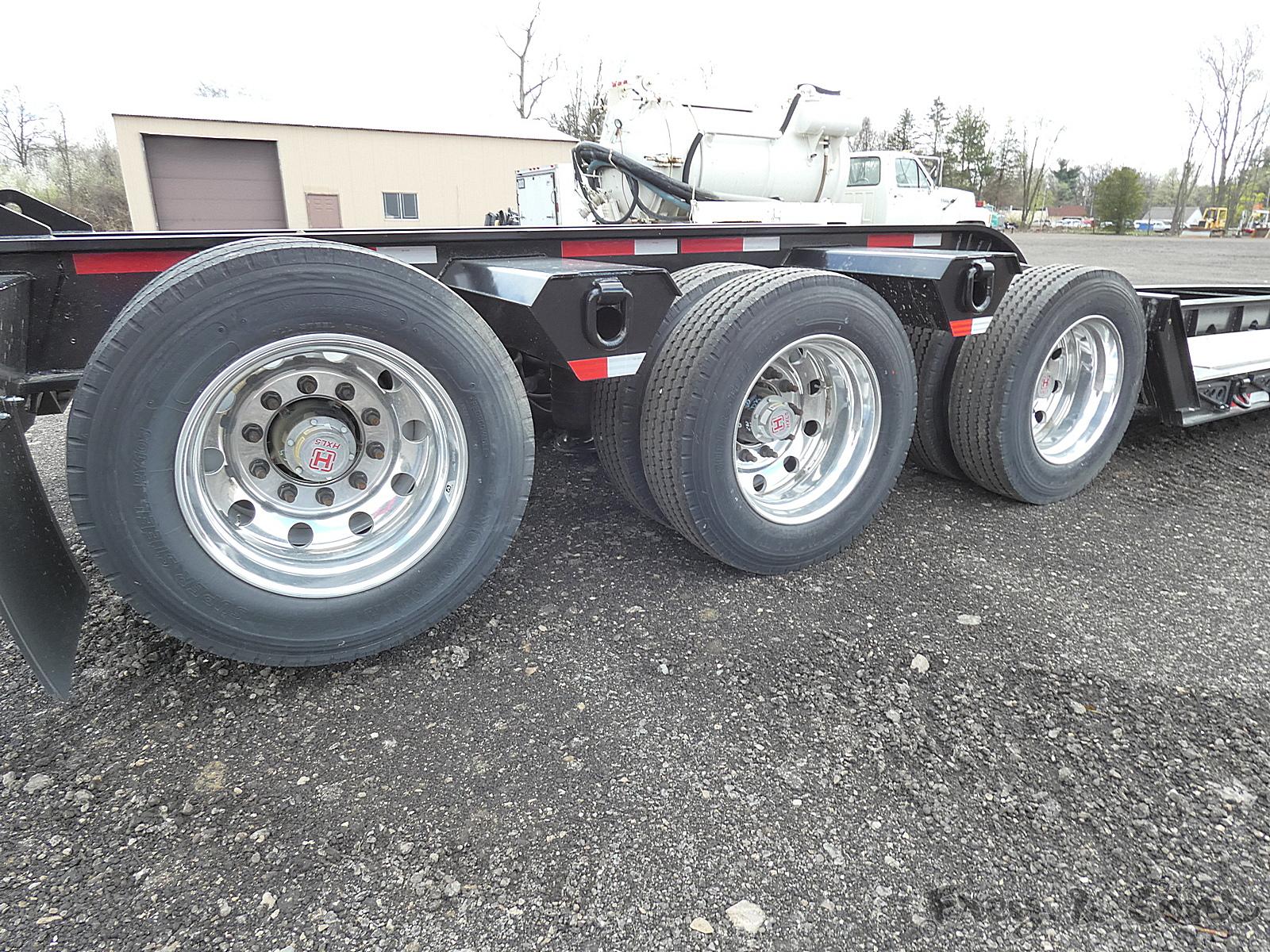 2022 Fontaine 55 Ton Drop Side Triaxle Lowboy Trailer, SN:57JE52306N35A0813