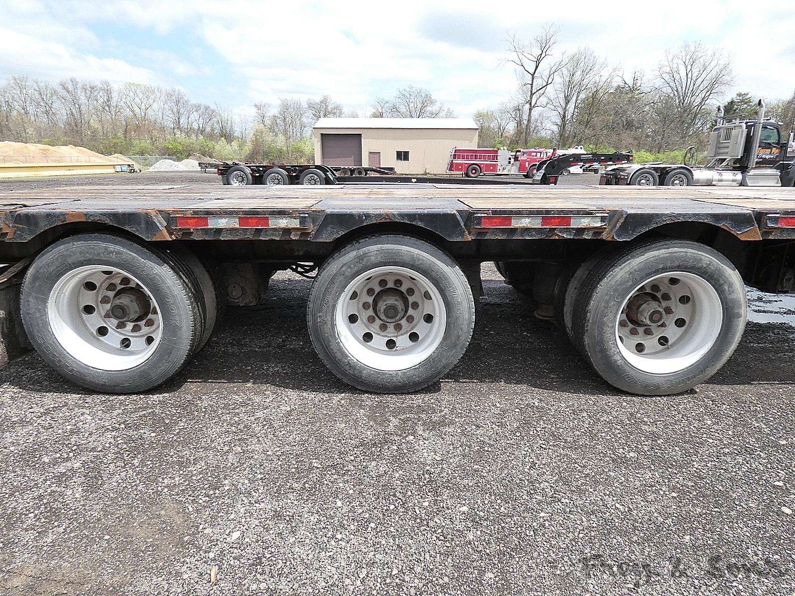 2013 Manac 52' Stretch Drop Deck Triaxle Trailer, SN:2M5131616D1135218, 102