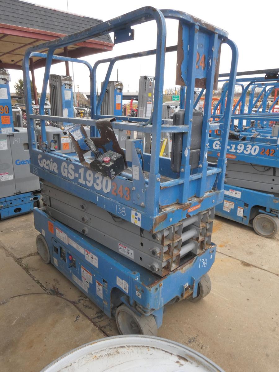 2015 Genie GS1930 19' Scissor Lift, SN:GS3015A-144552, 137.8 hrs.