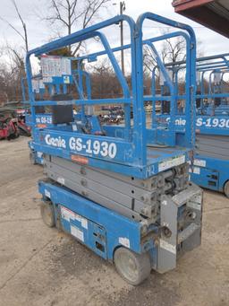 2015 Genie GS1930 19' Scissor Lift, SN:GS3015A-140057, 202.1 hrs.