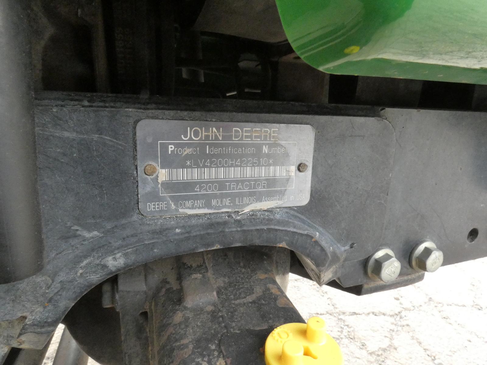 John Deere 4200 HST 4x4 Utility Tractor, SN:LV4200H422509, Diesel, 3pt, PTO