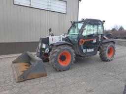 2019 Bobcat V519 4x4 Versahandler, SN:B3YH13249, Cab w/Air, Bobcat QT Bucke