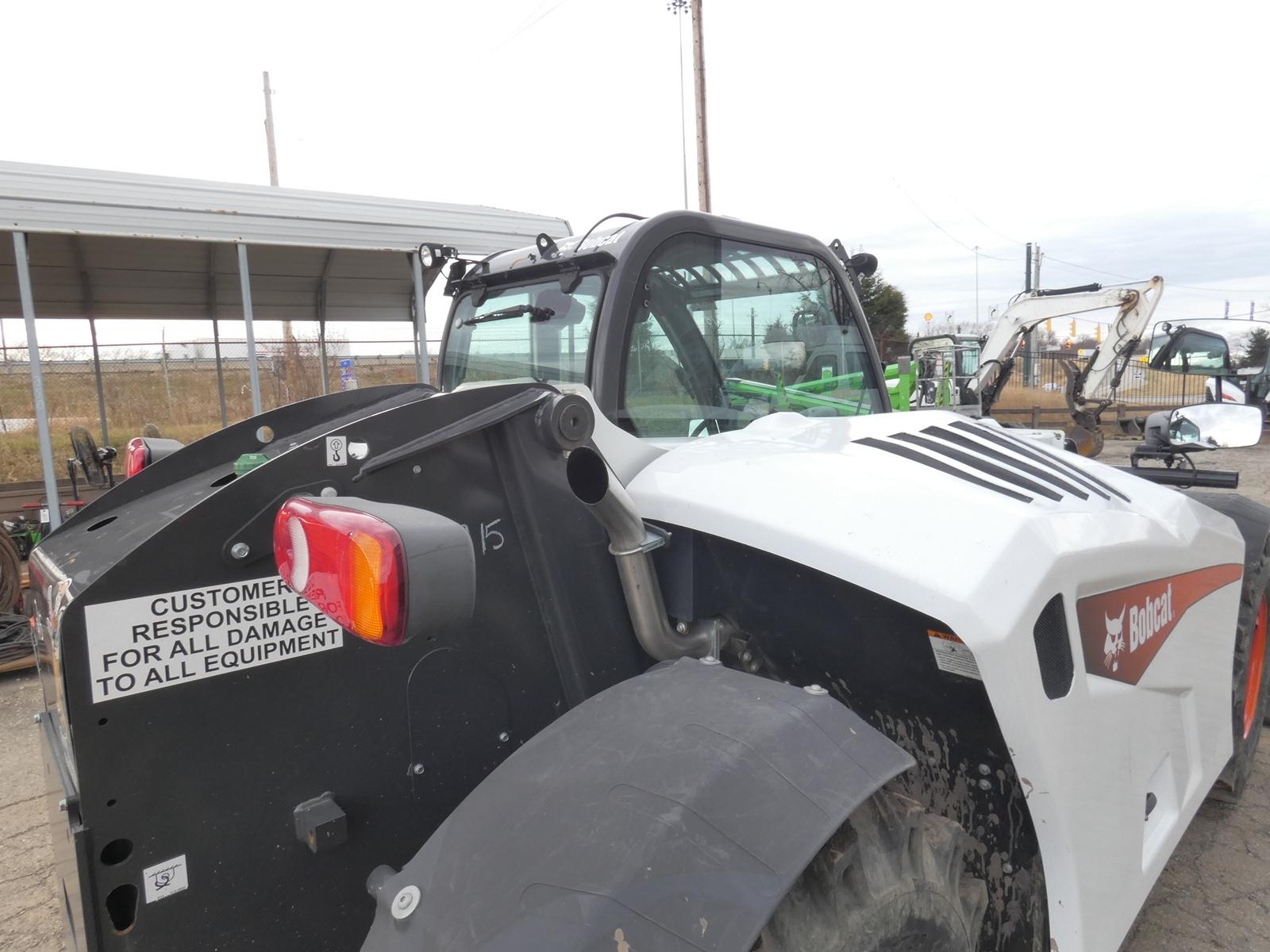 2019 Bobcat V519 4x4 Versahandler, SN:B3YH13249, Cab w/Air, Bobcat QT Bucke