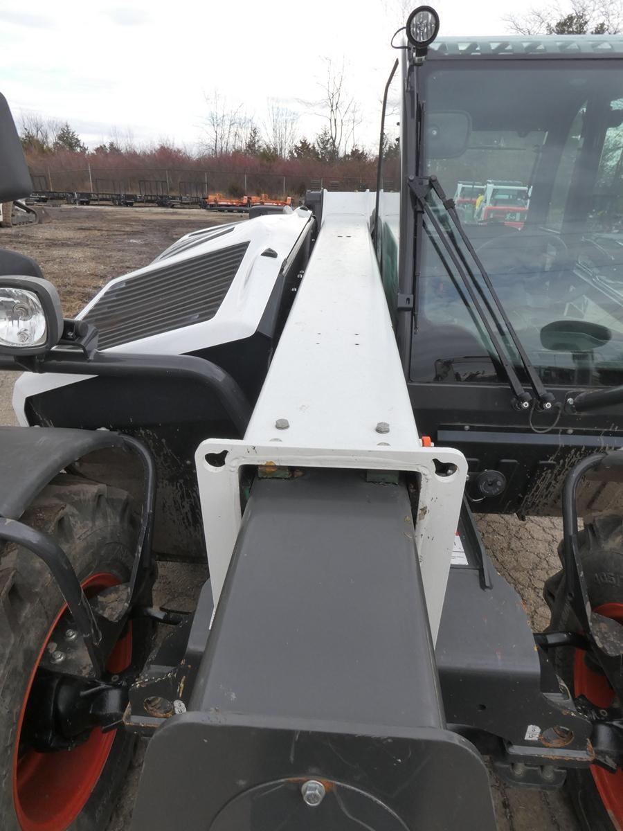 2019 Bobcat V519 4x4 Versahandler, SN:B3YH13249, Cab w/Air, Bobcat QT Bucke