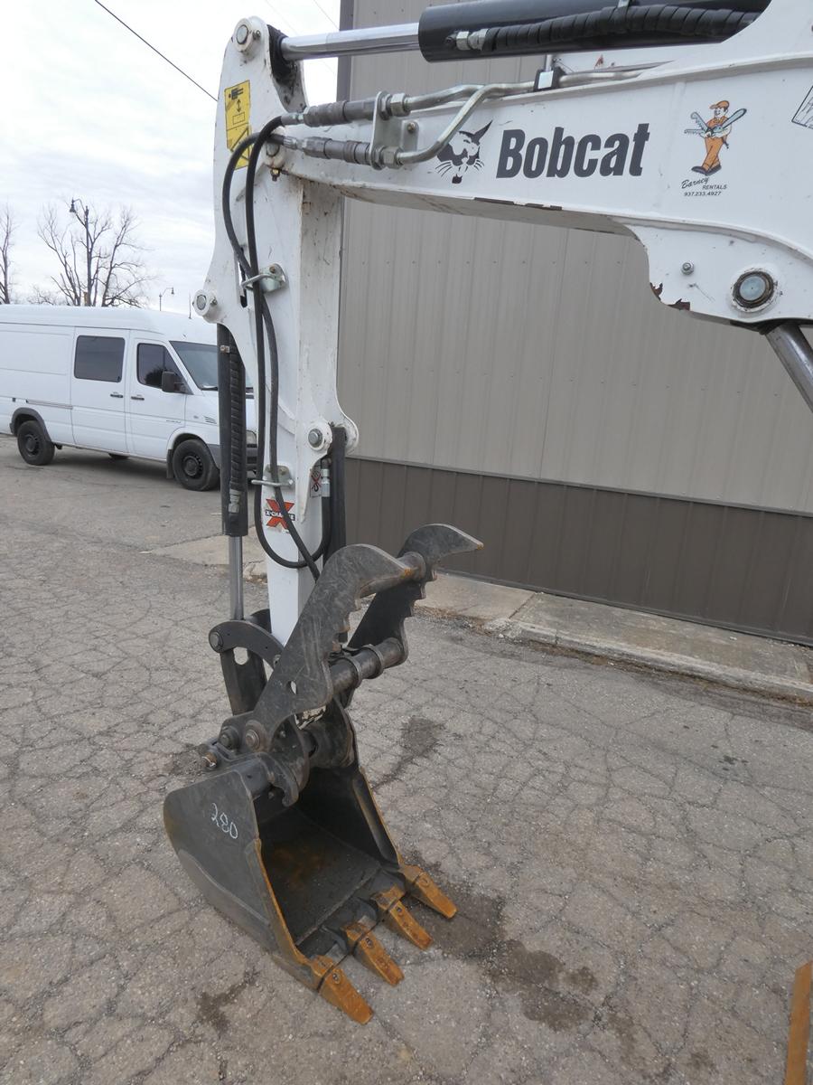 Bobcat E26 Mini Excavator, SN:B45911400, Kubota Diesel, ROPS, Aux. Hyd, QT