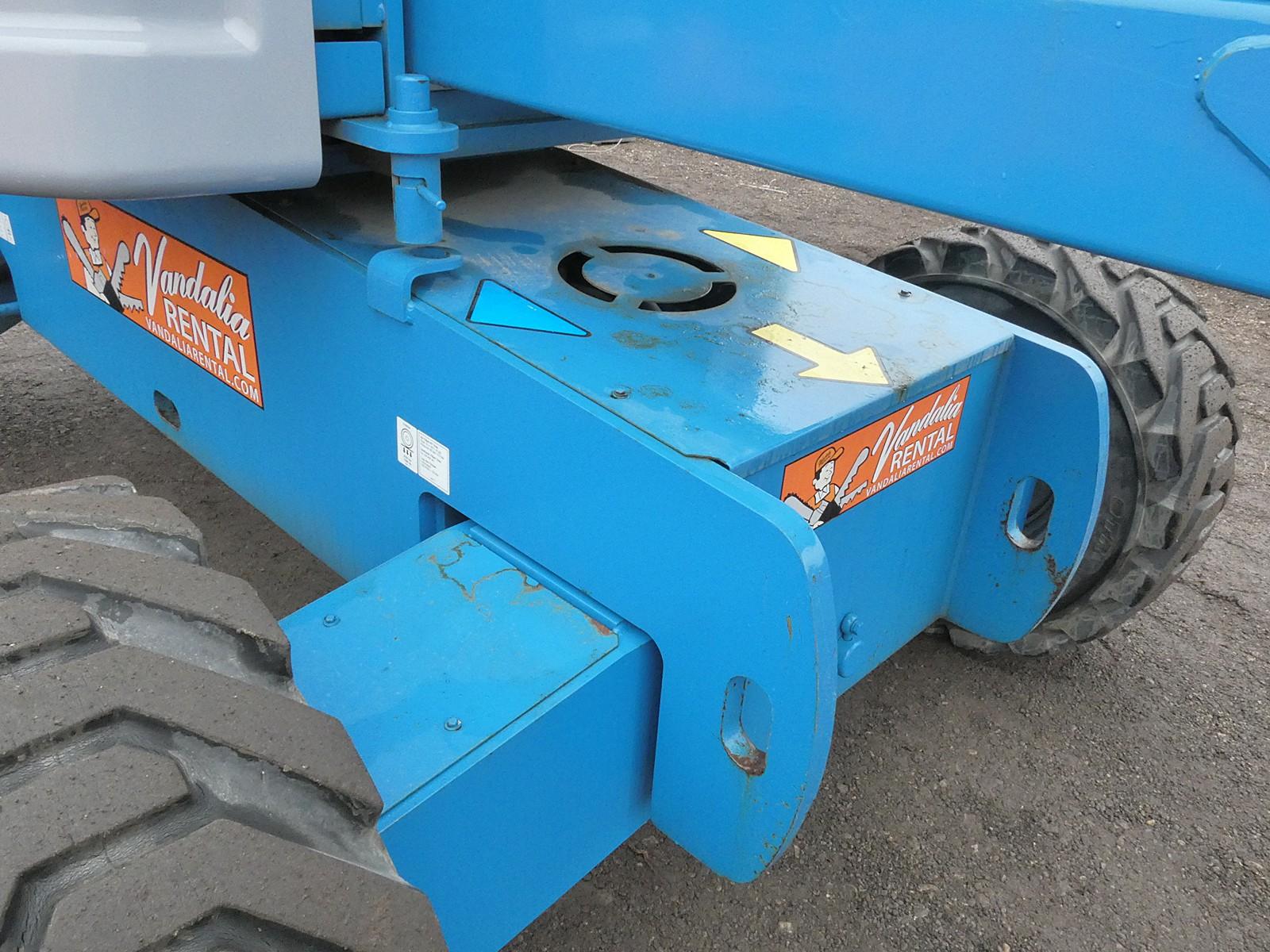 2008 Genie Z60/34 4x4  Articulated Boomlift, SN:Z6008-8545, Ford Dual Fuel,