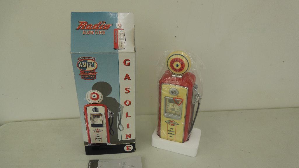 Gasoline Pump AM/FM Radio