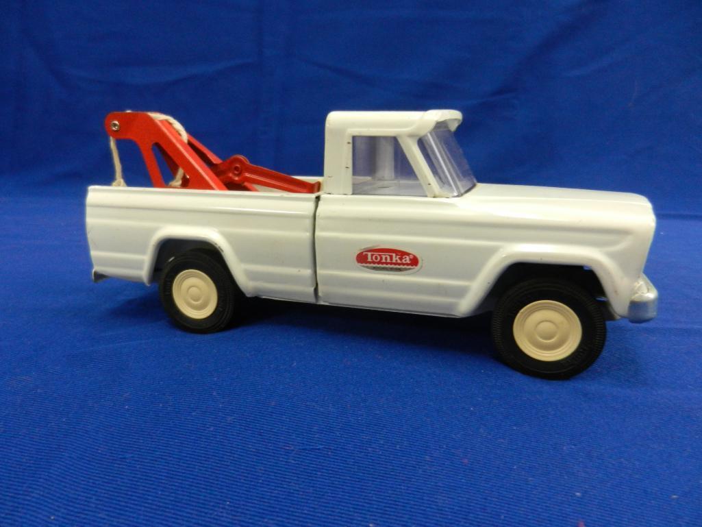 Tonka Jeep Tow Truck