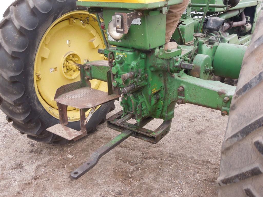 1950 John Deere B gas Tractor,