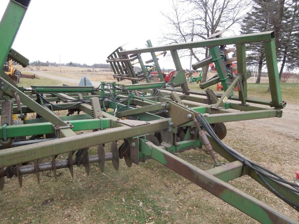 John Deere 722, 19.5 ft Coil Tine Soil Finisher with Five bar mulcher