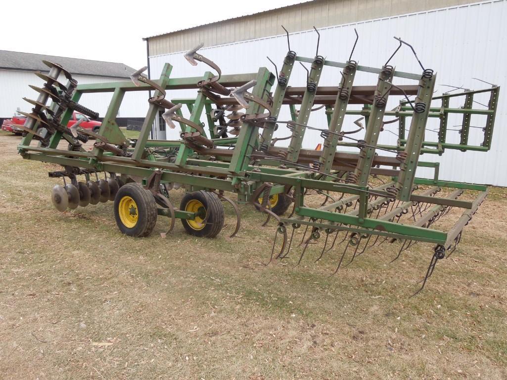 John Deere 722, 19.5 ft Coil Tine Soil Finisher with Five bar mulcher