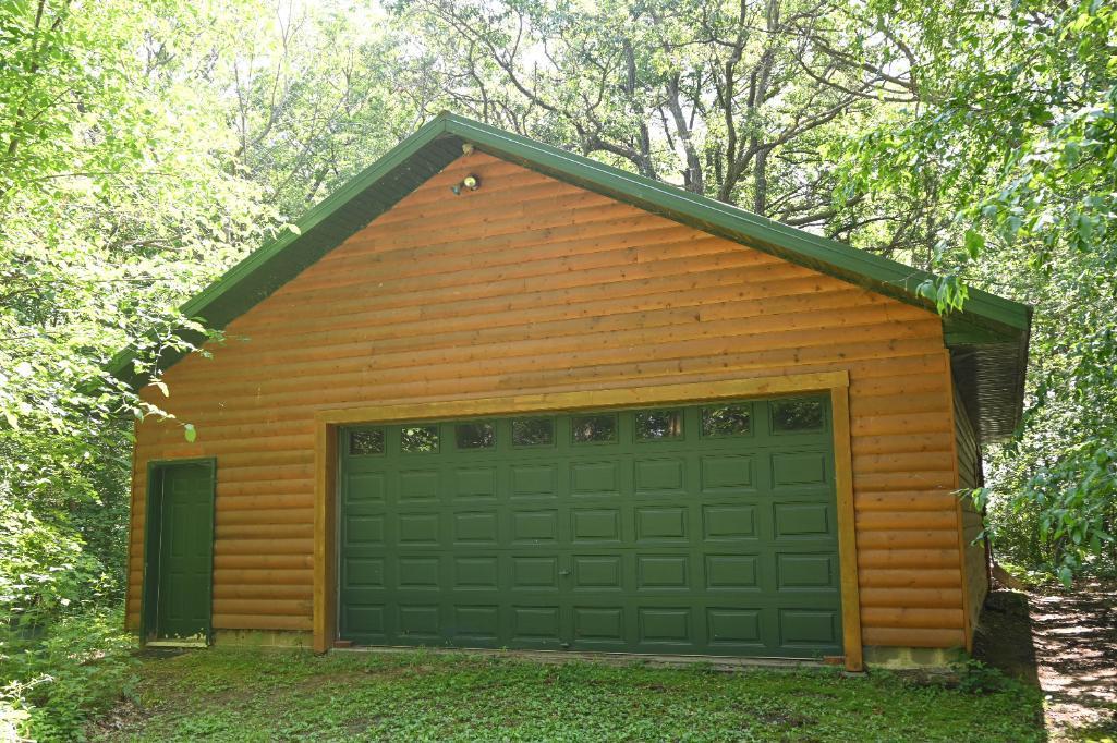 Captivating Hidden Lakeside LOG Home Property "A Rare Find"