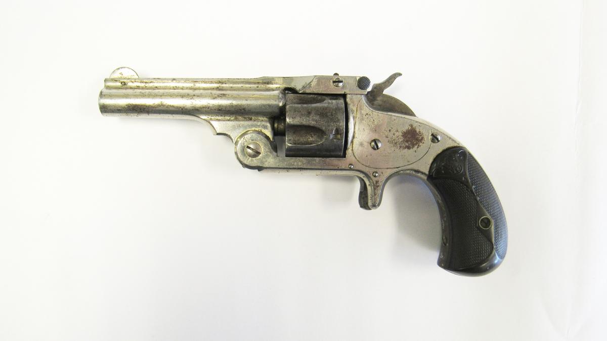 S&W 32 SINGLE ACTION REVOLVER