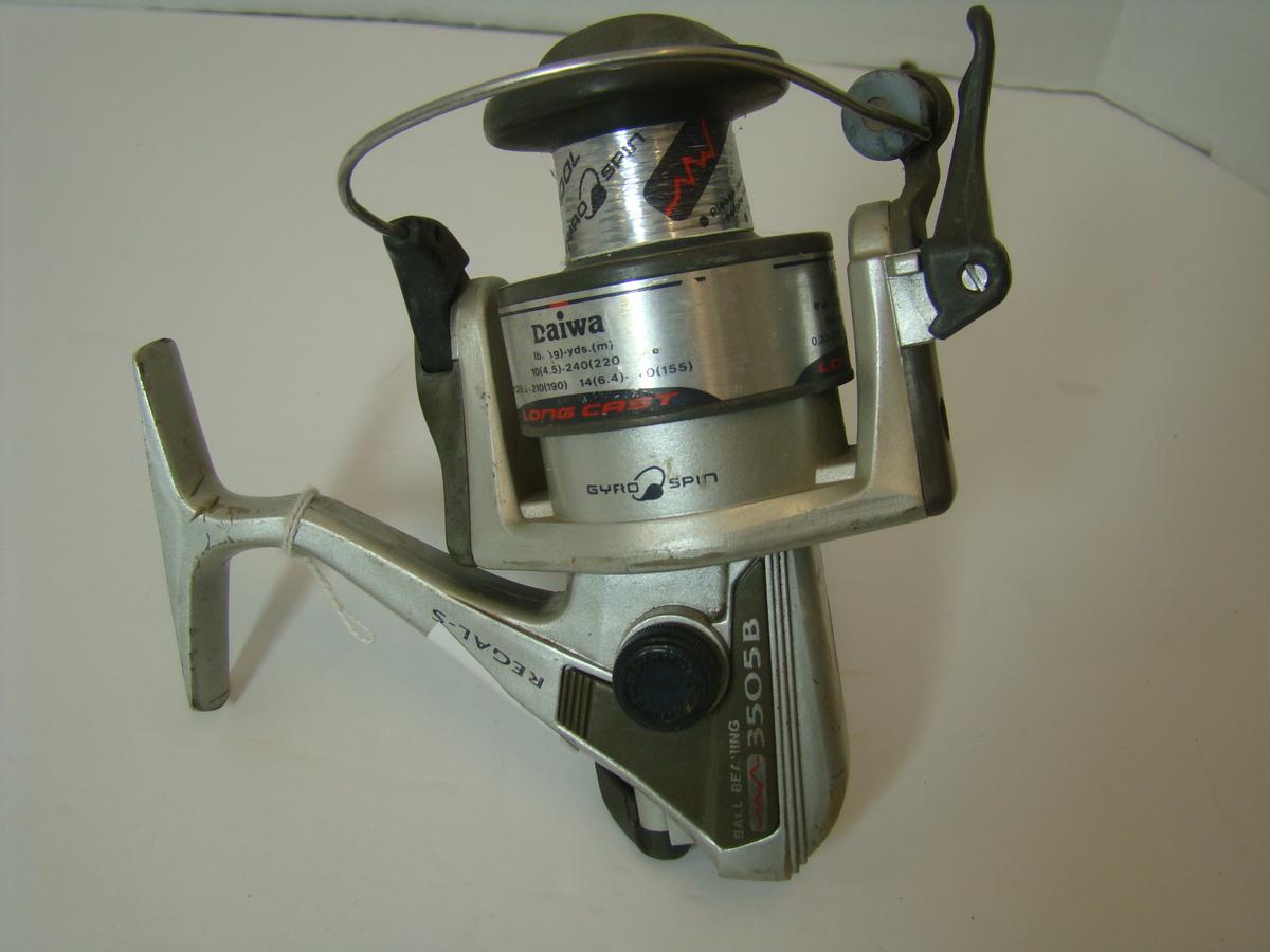 VINTAGE DAIWA LONG CAST FISHING REEL