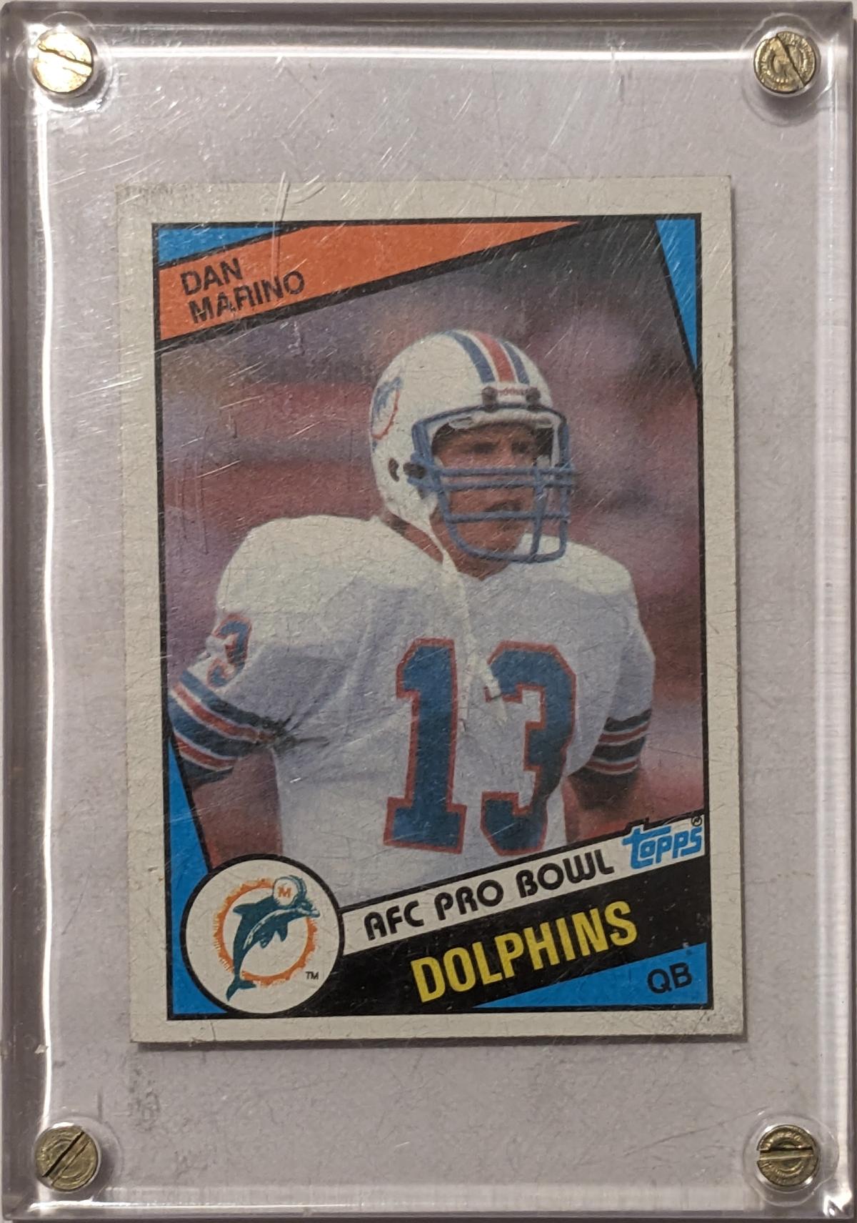 1984 TOPPS #123 DAN MARINO ROOKIE CARD IN SCREW DOWN CASE