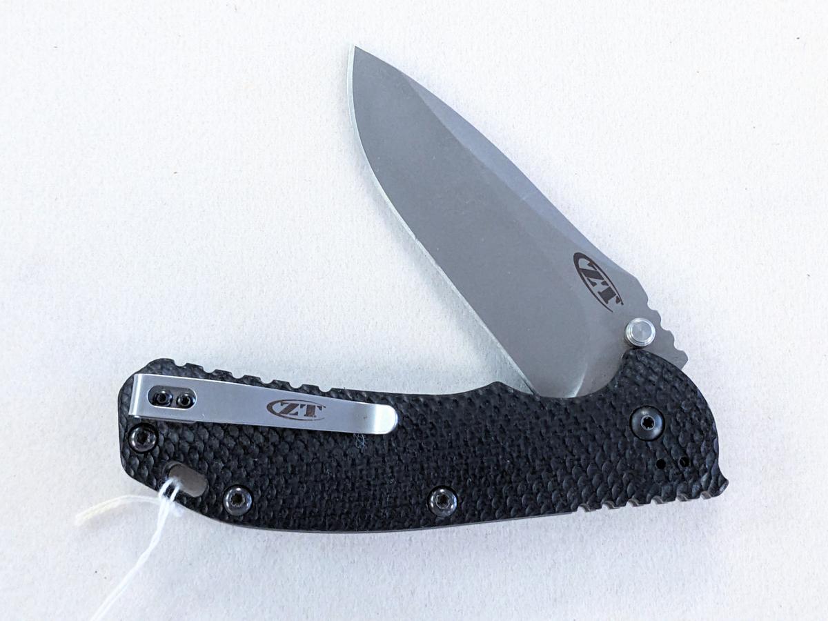 RARE ZERO TOLERANCE "ZT" 0560 FOLDING KNIFE