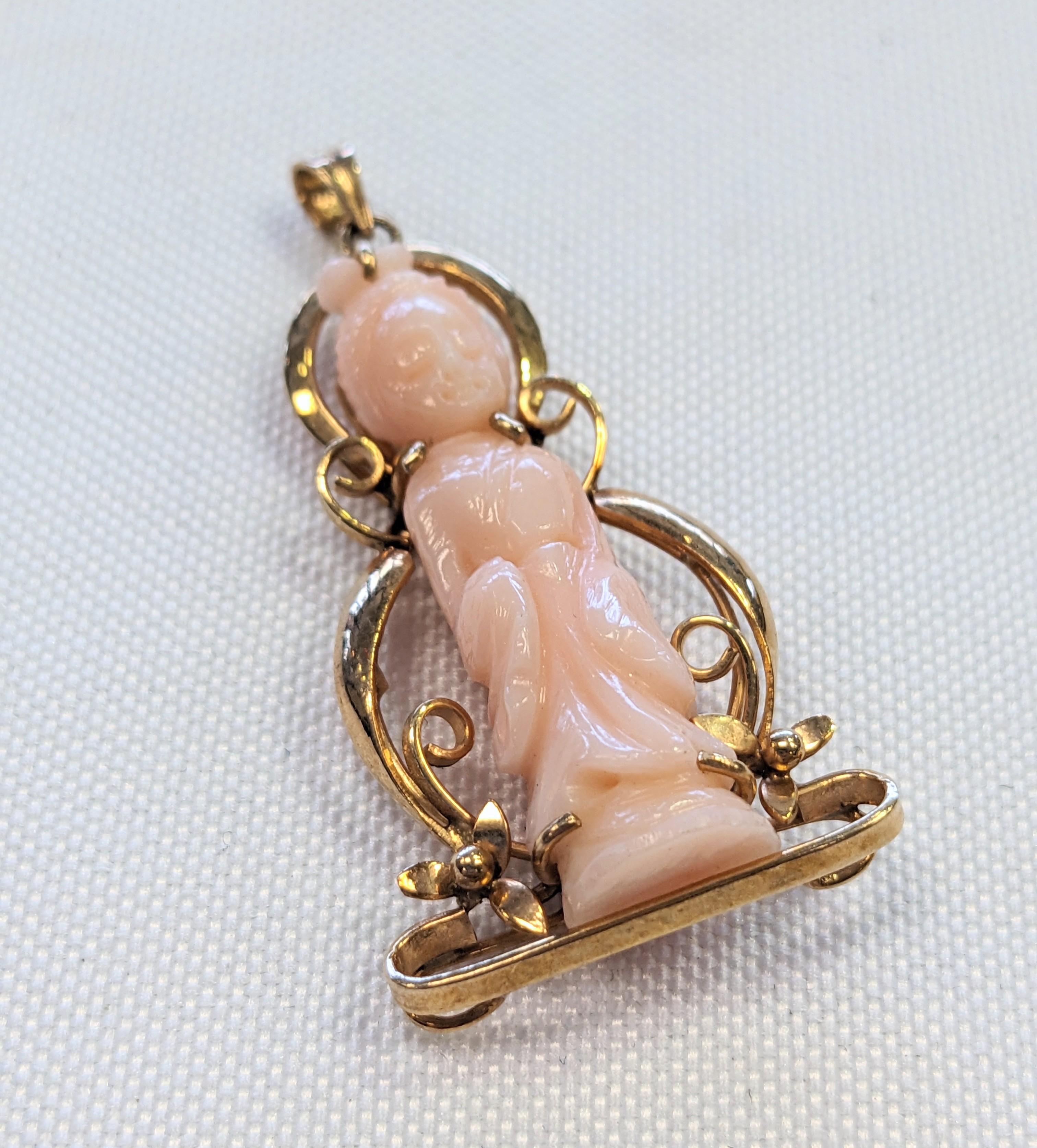 RARE 14K GOLD PENDANT WITH CORAL CARVED OF THE GODDESS GUANYIN 7.1 GRAMS