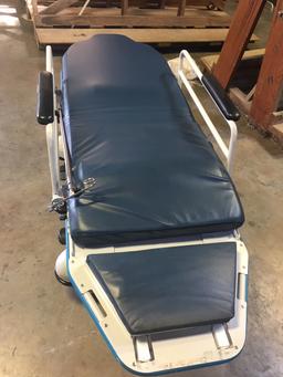 2005 Stryker 5050 Stretcher Chair 400lb Load Capacity s/n: 0306 048645