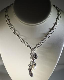 STERLING SILVER NECKLACE W/ FRESHWATER PEARLS